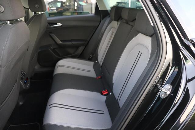 Seat LEON Sportstourer 1.0 TSI Style Business Intense | Achteruitrijcamera | Adaptieve cruise control | Virtual cockpit | Full link | Parkeersensoren |