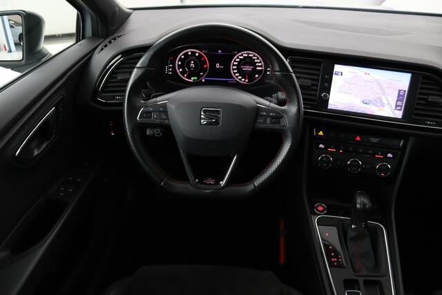 Seat LEON 1.5 TSI FR Ultimate Edition Black | Panoramadak | Stoelverwarming | BEATS Pack | Carplay | Adaptive cruise | Navigatie | Keyless | Full LED