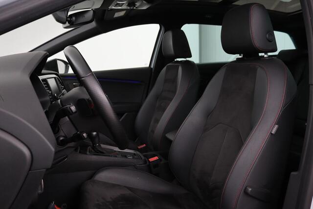 Seat LEON 1.5 TSI FR Ultimate Edition Black | Panoramadak | Stoelverwarming | BEATS Pack | Carplay | Adaptive cruise | Navigatie | Keyless | Full LED