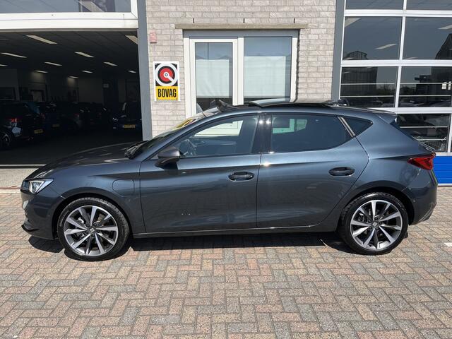 Seat LEON 1.4 TSI eHybrid PHEV FR / AUTOMAAT/ PANO/ 18" LMV/ ALCANTARA/ KEYLESS/ MATRIX/ CLIMA 3 ZONE/ ELEKTR. STOEL/ ADAPT. CRUISE/ NAVI/ DIGITAL DASH/ DAB/ FULL LINK/ RIJ-MODI