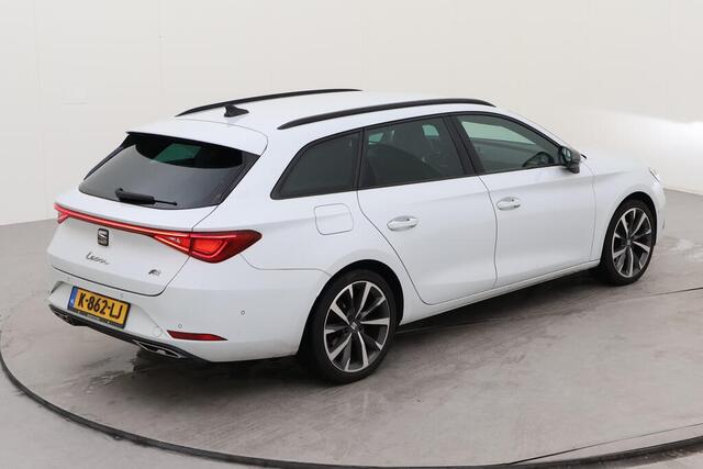 Seat LEON Sportstourer 1.5 TSI FR Launch Edition / LED / Camera / Navigatie / Parkeersensoren V+A / Lichtmetaal 18 inch / Elektrische achterklep /