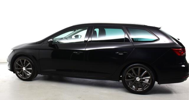 Seat LEON ST 1.4 TSI FR Connect Carplay, trekhaak-Privacy skiluik