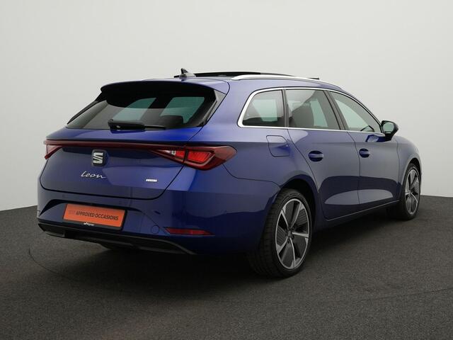 Seat LEON Sportstourer 1.4 TSI eHybrid PHEV Xcellence | Panoramadak | Geheugenstoel | Adaptief onderstel | Leder/alcantara | Stuur-/stoelverwarming