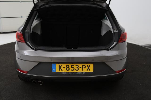 Seat LEON 1.4 TSI FR | Panoramadak | Stoelverwarming | Carplay | Sfeerverlichting | Navigatie | Leder/Alcantara | SEAT Sound | Climate control | Full LED | Parkeerhulp | Cruise control