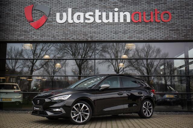 Seat LEON 1.5 TSI e-Hybrid FR PHEV First Edition 204PK , Pano dak, Adap. cruise, Virtual cockpit,