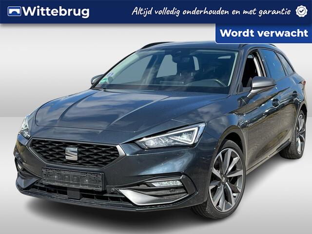 Seat LEON Sportstourer 1.4 TSI eHybrid 204pk DSG PHEV FR / Elek Achterklep Met Virtual Pedal / Elek Zwenkbare Trekhaak / Camera / Bestuurdersstoel Elektrisch Verstelbaar met Memory / Stuur & Stoelverwarming / 18" LMV