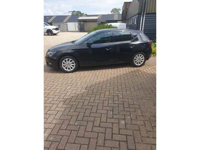 Seat LEON 1.0 EcoTSI Style Connect Android auto, Apple Carplay, Cruise- +