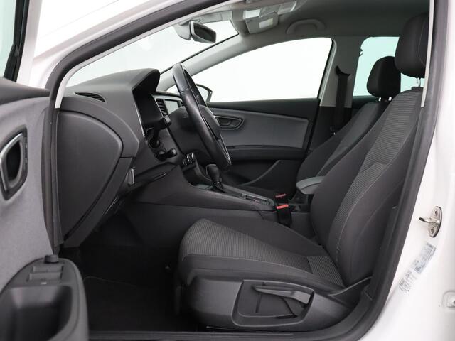 Seat LEON 1.0 TSI Style Intens | Carplay | Navigatie | Climate control | Keyless | Cruise control | Bluetooth | Parkeerhulp