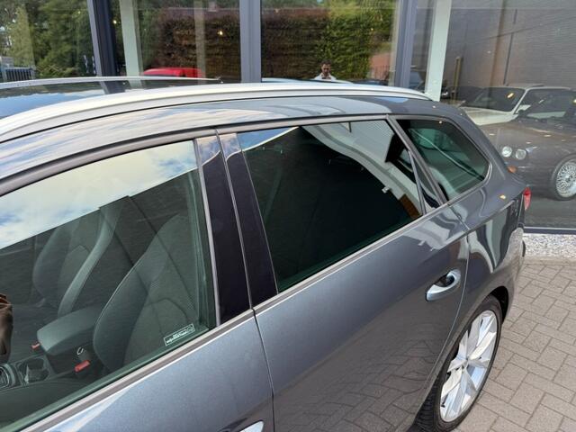 Seat LEON 1.5 TSI FR Bus. Intense,Keyless,Adapt Cruise,Carplay,Clima,Half Leer