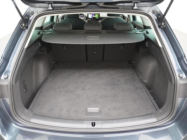 Seat LEON Sportstourer 1.0 TSI Style Business Intense NL Auto | Navigatie | Camera | LMV