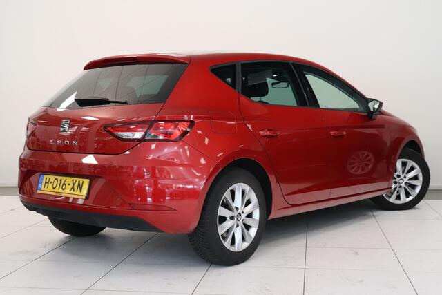 Seat LEON 1.0 TSI Style Ultimate Edition | Camera | Navigatie | Stoelverwarming | Climate control | AppleCarplay AndroidAuto |