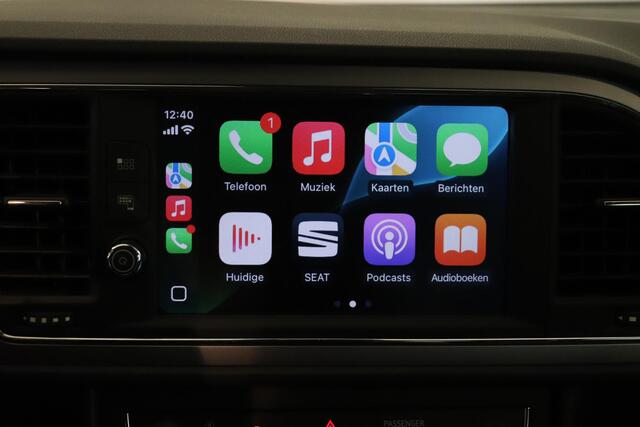 Seat LEON 1.0 TSI Style Ultimate Edition | Camera | Navigatie | Stoelverwarming | Climate control | AppleCarplay AndroidAuto |