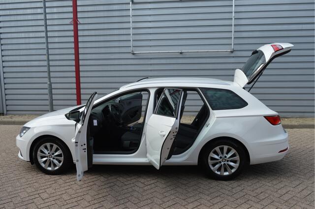 Seat LEON ST 1.0 EcoTSI Style Business Intense O.a: Cruise, Clima, Navi, Carplay, DAB, Rijklaar, Etc. All-in prijs!