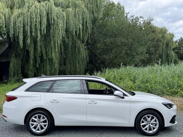 Seat LEON Sportstourer 1.0 eTSI DSG STYLE CAMERA | KEYLESS | STUUR VERW.