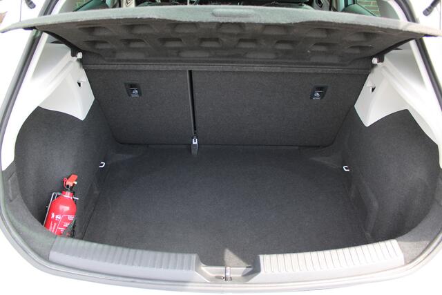 Seat LEON 1.0 TSI 116PK Style |CARPLAY|17-INCH|CRUISE-CONTROL|NAVI|