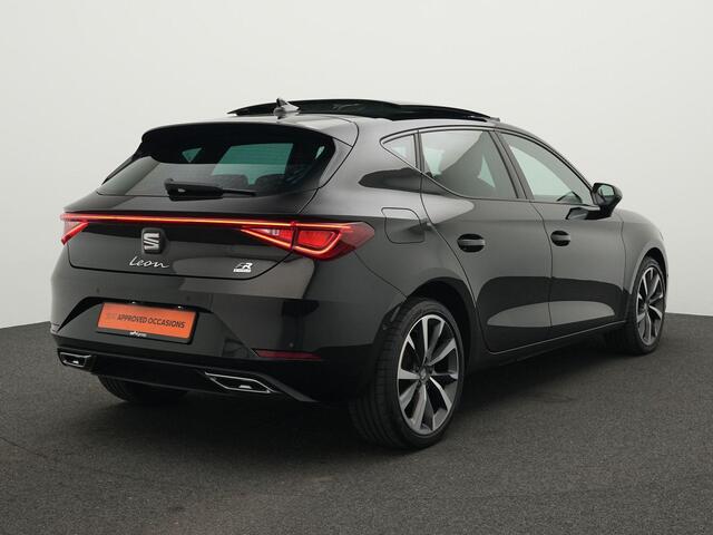 Seat LEON 1.4 TSI eHybrid 204 pk PHEV FR Business Intense | Panoramadak | Adaptieve onderstelregeling (DCC) | Achteruitrijcamera | Adaptive Cruise Control | Stoelverwarming | 18 inch