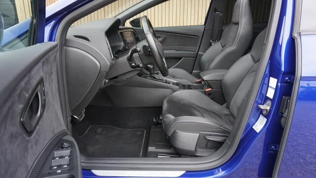 Seat LEON ST Cupra 2.0 TSI 290PK Performance Pano.Dak Beats Virtual Cockpit Brembo *Black Edition* Schaalstoelen *Mystic Blue Metallic* 78952km!