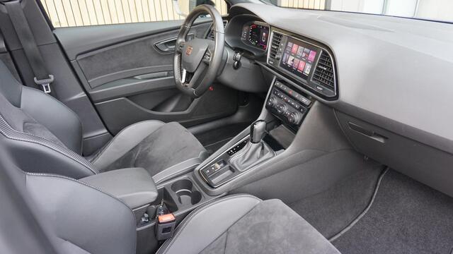Seat LEON ST Cupra 2.0 TSI 290PK Performance Pano.Dak Beats Virtual Cockpit Brembo *Black Edition* Schaalstoelen *Mystic Blue Metallic* 78952km!