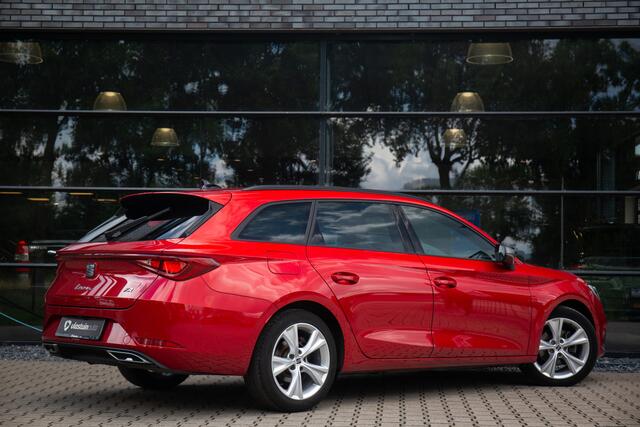 Seat LEON Sportstourer 1.5 TSI FR , Adap. cruise, Trekhaak, Carplay,