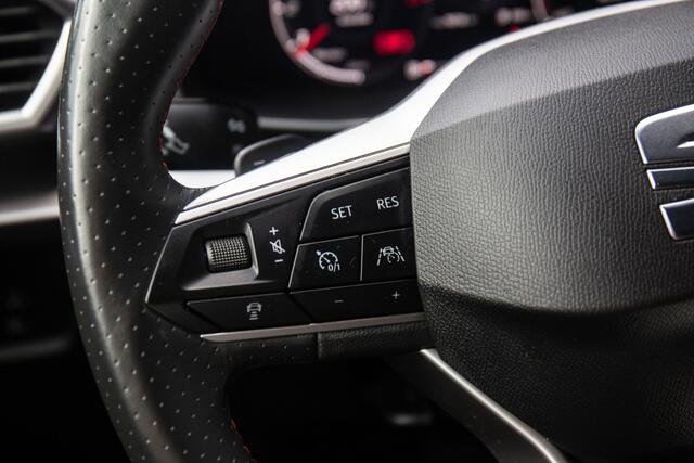 Seat LEON Sportstourer 1.5 TSI FR , Adap. cruise, Trekhaak, Carplay,