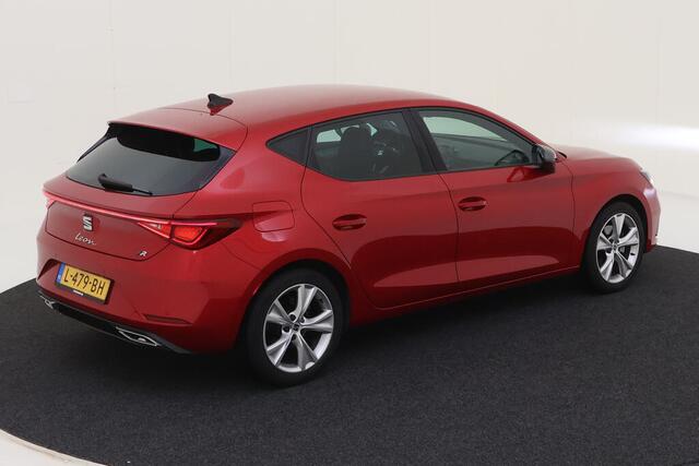 Seat LEON 1.0 TSI FR / PARK. SENSOREN/ LED/ FULL-LINK/ GETINT GLAS/ 17" LMV