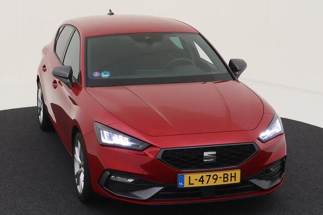 Seat LEON 1.0 TSI FR / PARK. SENSOREN/ LED/ FULL-LINK/ GETINT GLAS/ 17" LMV