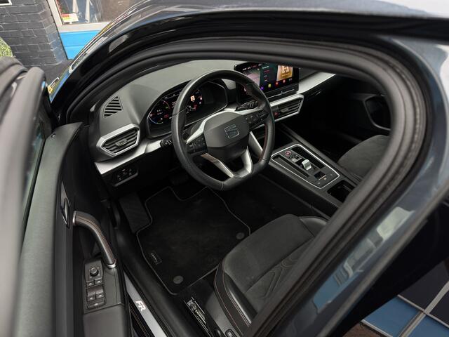 Seat LEON 1.4 TSI eHybrid PHEV FR Business Intense GRATIS Afleverpakket! | Achteruitrijcamera | Stoelverwarming |