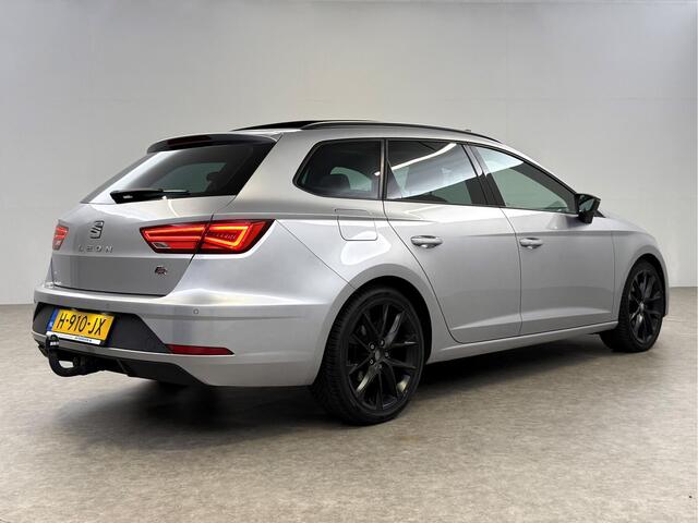 Seat LEON 1.5 TSI 150PK FR Ultimate Edition Pano Sfeer beats audio Trekhaak LED Camera Carplay Virtual Cilima Cruise Navi PDC 18''LMV