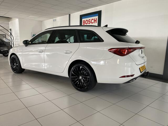 Seat LEON 1.4 TSI eHybrid PHEV FR Virtual cockpit / Camera / Navi / Trekhaak