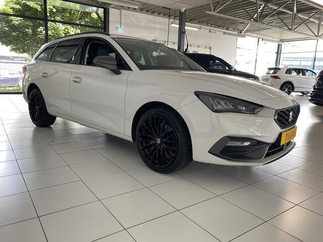 Seat LEON 1.4 TSI eHybrid PHEV FR Virtual cockpit / Camera / Navi / Trekhaak
