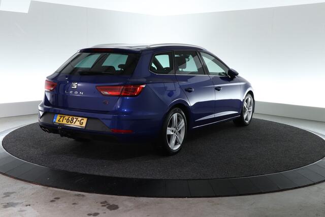 Seat LEON ST 1.5 TSI FR Business Intense | CAMERA | TREKHAAK | VIRTUAL COCKPIT |