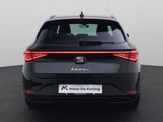 Seat LEON Sportstourer 1.5 eTsi 150pk DSG Style · Apple/Android Car Play · Camera · P-Sensoren · Cruise Control · Apple/Android Car Play · 17'' Inch · Garantie t/m 30-05-2029 of 100.000km