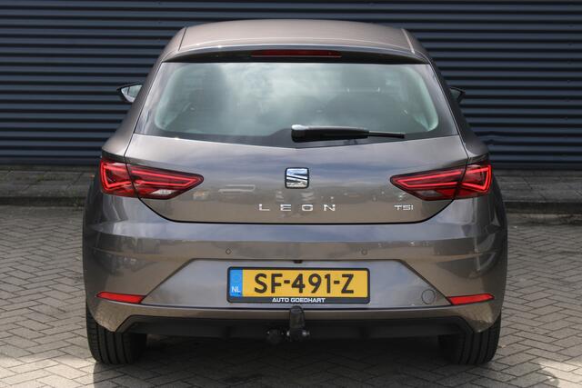 Seat LEON 1.2 TSI Style Full-LED Trekhaak Navigatie Camera Carplay