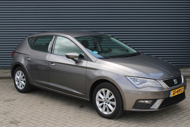 Seat LEON 1.2 TSI Style Full-LED Trekhaak Navigatie Camera Carplay