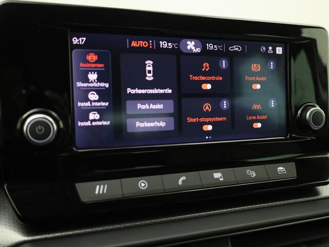 Seat LEON Sportstourer 1.5eTSI/150PK Style DSG · Camera + Parkeersensoren · Keyless · App connect · Garantie tot maart 2029