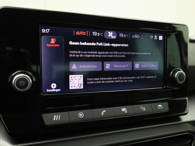 Seat LEON Sportstourer 1.5eTSI/150PK Style DSG · Camera + Parkeersensoren · Keyless · App connect · Garantie tot maart 2029