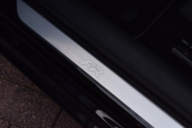 Seat LEON Sportstourer 1.5 eTSI FR Business Intense | Apple CarPlay | Camera | Virtual | ACC