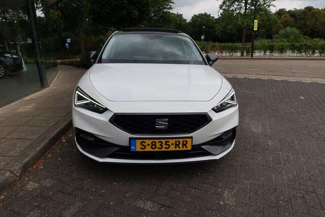 Seat LEON 1.5 TSI FR 150PK PANORAMA !