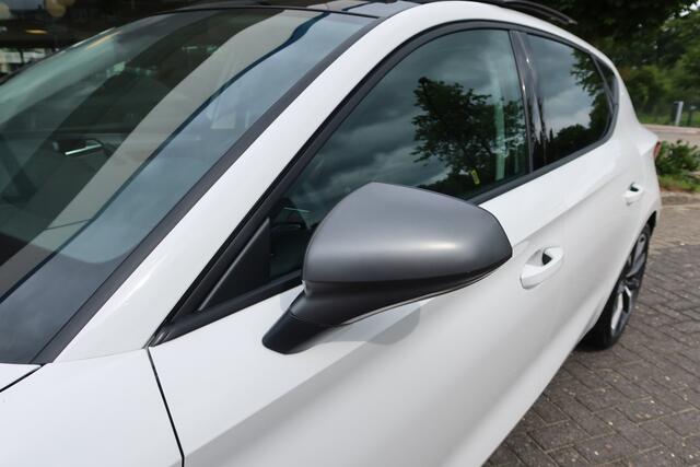 Seat LEON 1.5 TSI FR 150PK PANORAMA !