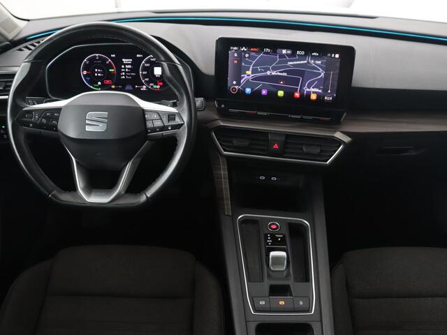 Seat LEON 1.4 TSI eHybrid PHEV Xcellence | Trekhaak | Stoel & stuurverwarming | Carplay | Navigatie | Adaptive cruise | Full LED | Park Assist | Climate control | Keyless | Plug In