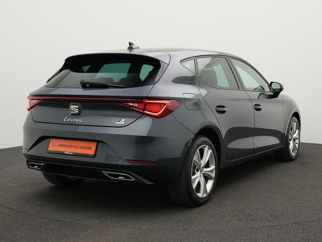Seat LEON FR 1.4 TSI eHybrid 204 pk PHEV FR | Leder/alcantara | Geheugenstoel | Achteruitrijcamera | Adaptieve | Keyless | 17 inch