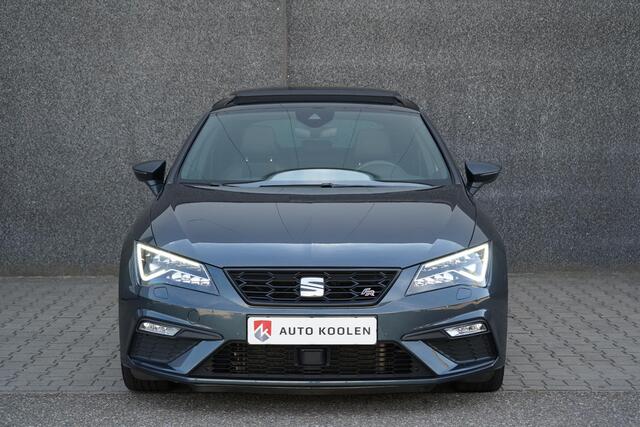 Seat LEON 1.5 TSI Ultimate Edition Black / Pano/ Beats/ Led / Carplay/ Keyless