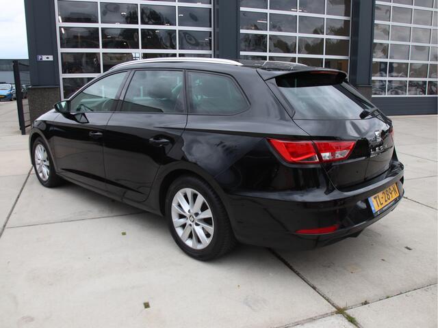 Seat LEON ST 1.0 EcoTSI Style Business Intense Carplay, 2x PDC, NL Auto Aanbieding!