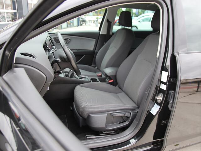 Seat LEON ST 1.0 EcoTSI Style Business Intense Carplay, 2x PDC, NL Auto Aanbieding!