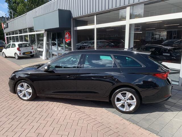 Seat LEON Sportstourer 1.5 eTSI FR, afkoppelbare trekhaak. .