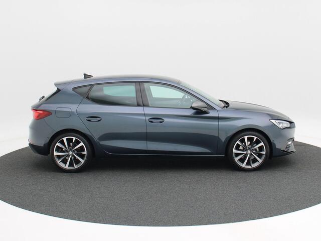 Seat LEON 1.5 TSi FR 150 Pk Business Intense | Adaptive Cruise | Full LED | Camera | Parkeersensoren | Carplay | Airco | Stoel Verwarming | 18 Inch | 41.060 Km!