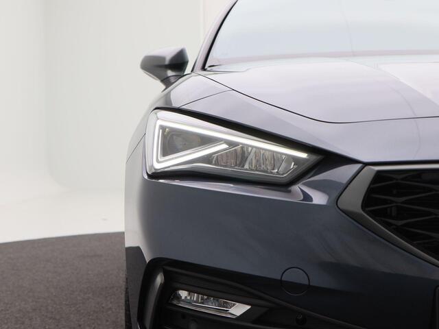 Seat LEON 1.5 TSi FR 150 Pk Business Intense | Adaptive Cruise | Full LED | Camera | Parkeersensoren | Carplay | Airco | Stoel Verwarming | 18 Inch | 41.060 Km!
