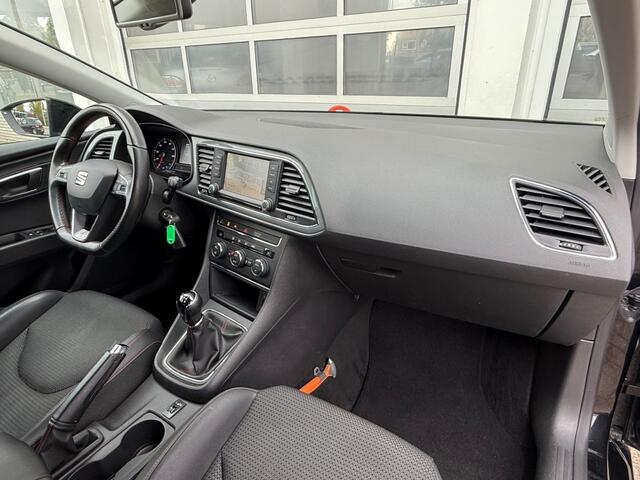 Seat LEON 1.4 TSI 150PK FR Connect Navi Camera Clima Rijklaar!