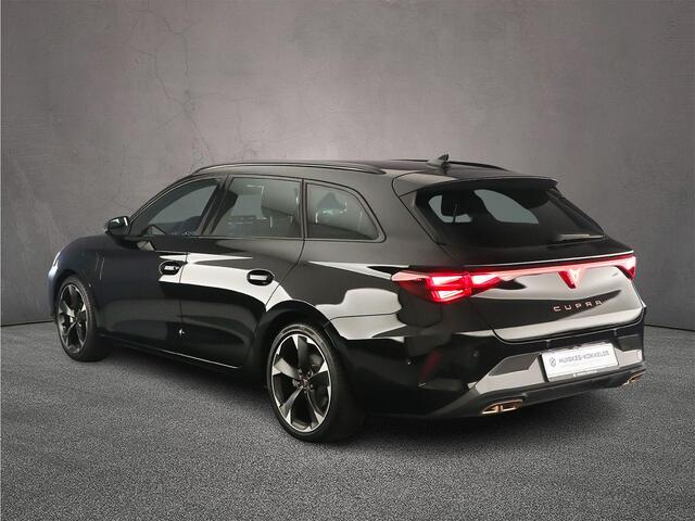 Seat LEON Business 1.5 TSI eHybrid 204pk DSG Automaat Adaptive cruise control, Navigatie, Achteruitrijcamera, Elektrische achterklep, Stoelverwarming, Stuurwiel verwarmd