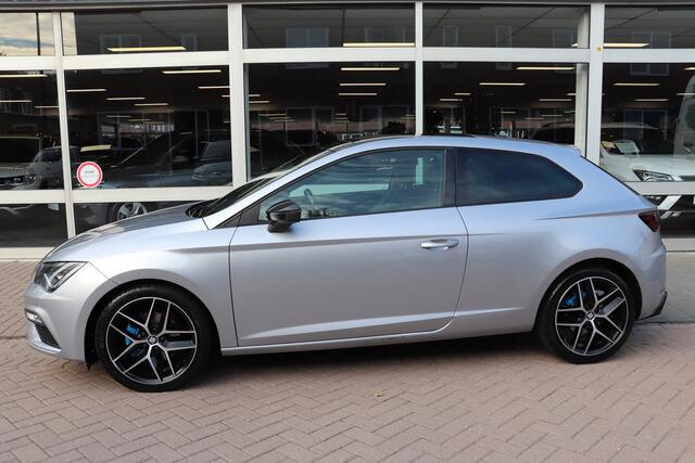 Seat LEON SC 1.4 EcoTSI FR Business Intense Automaat. Panoramadak, speciale uitlaat.